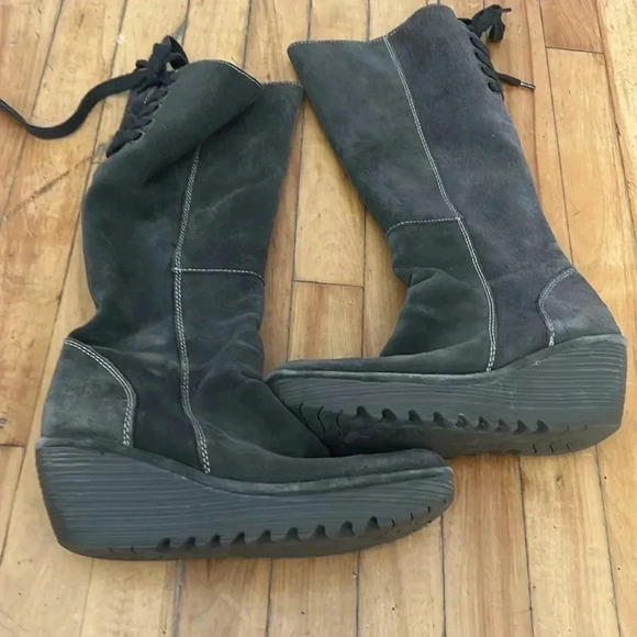 Fly London  suede boots - Picture 6 of 8